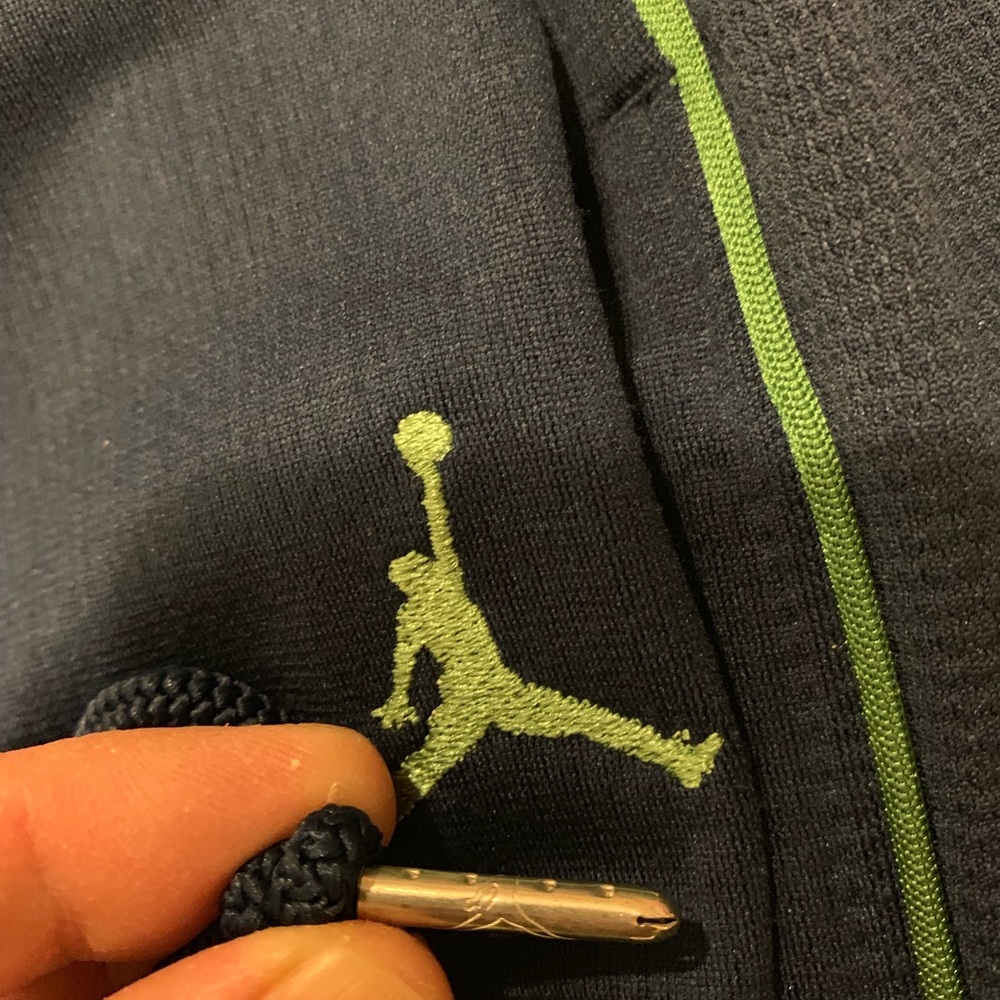 Jordan unique. Color pants that green is priceless - Picture 4 of 8